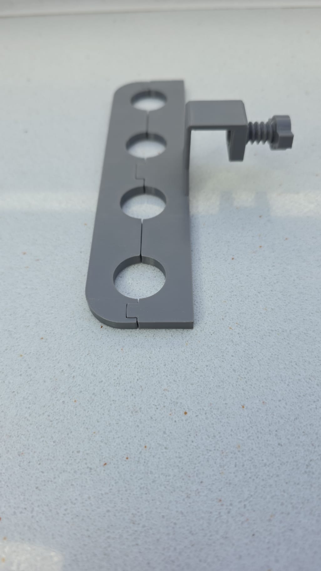 Kiemenkumpel® 4-fach Aquarien-Pflanzenhalter mit Klicksystem Grau