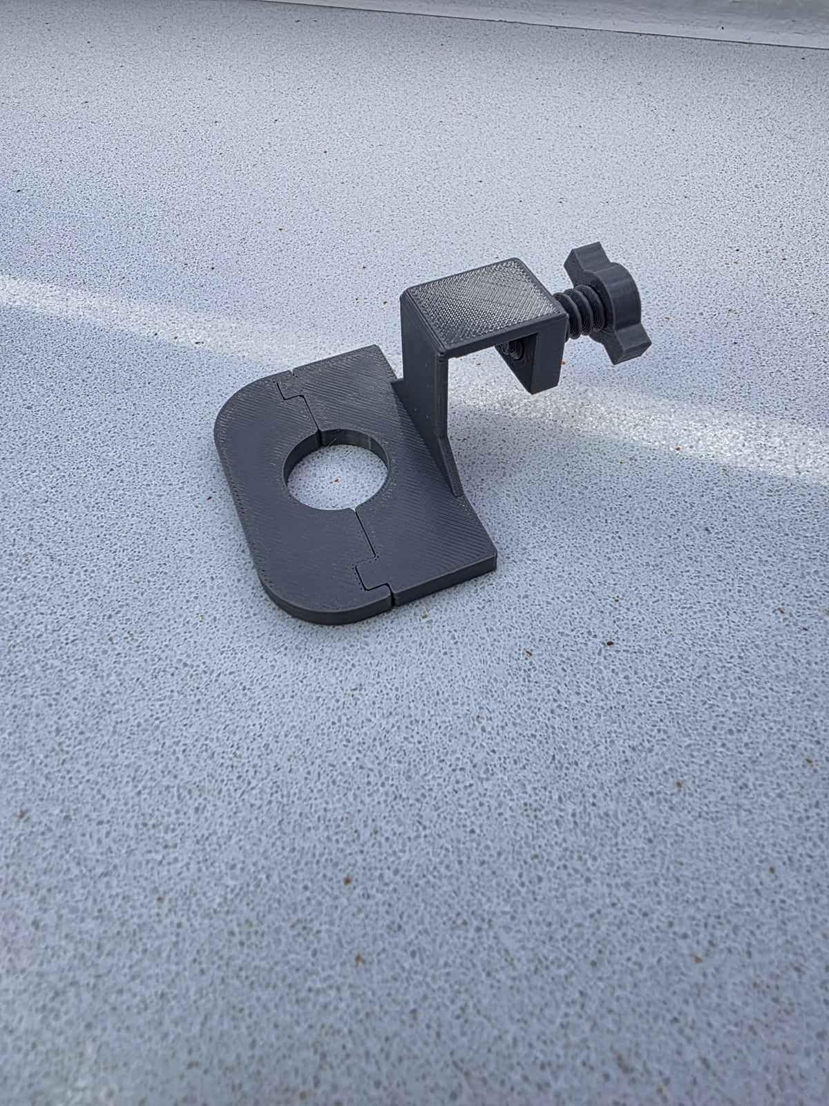 Kiemen Kumpel® Aquarien-Pflanzenhalter mit Klicksystem einfach / Grau